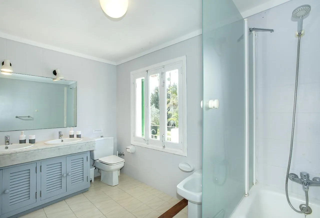 Owl Booking Villa Mairata - Great Garden And Pool 포엔샤